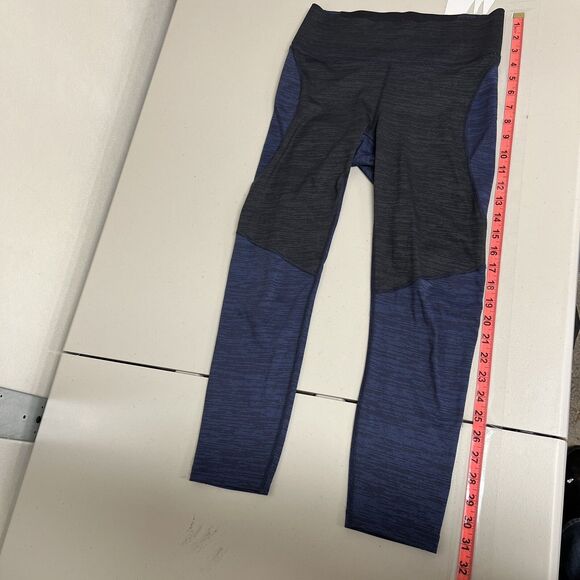 Outdoor Voices TechSweat Leggings Size S Capri Crop Blue Black Mid Rise Gym - Picture 6 of 9